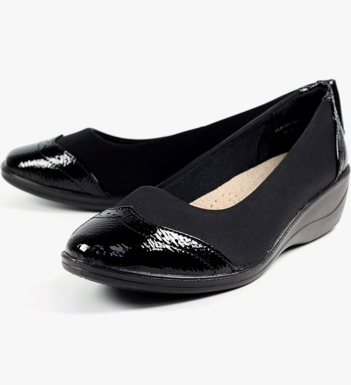 Natasha Ladies Black Elasticated Comfort Shoe